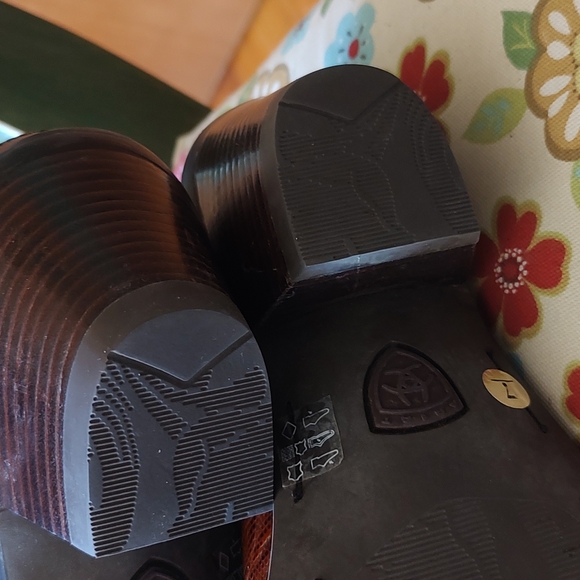 Ariat vintage leather mules size 7 unworn condition - Picture 8 of 10